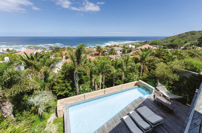 The sweeping sea views across the deck and garden.