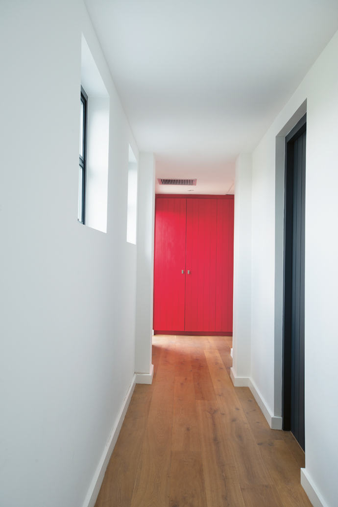 An evaporative cooling system keeps the house cool in summer, and a ducted reverse cycle air conditioner keeps it warm in winter.
