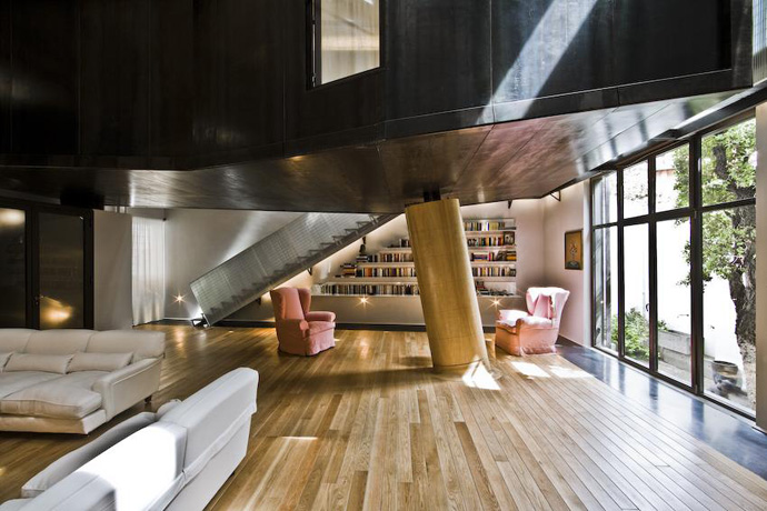 Tree House, Rome, Italy