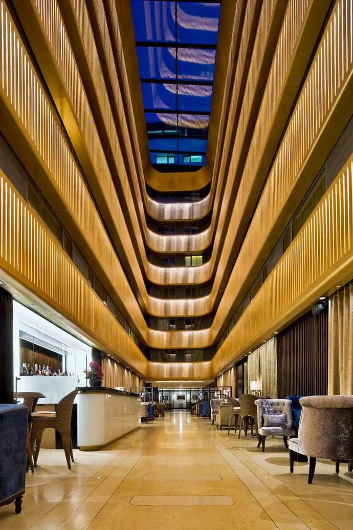 Creative Re-use: Shepherd's Bush Pavilion Hotel, UK (Flanagan Lawrence)