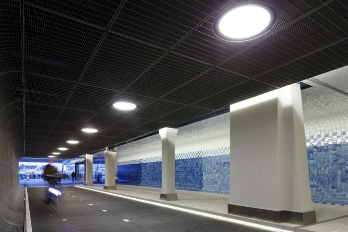 160201_EYE_CuyperspassageAmsterdamCentralStation4.jpg.CROP.original-original