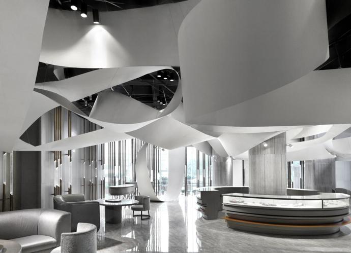 one_plus_partnership_limited_darry_ring_jewelry_shop