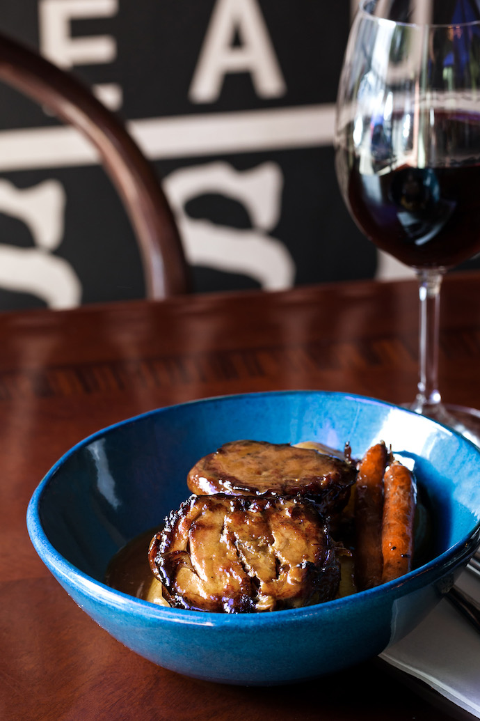 the-mess-lamb-neck-hr