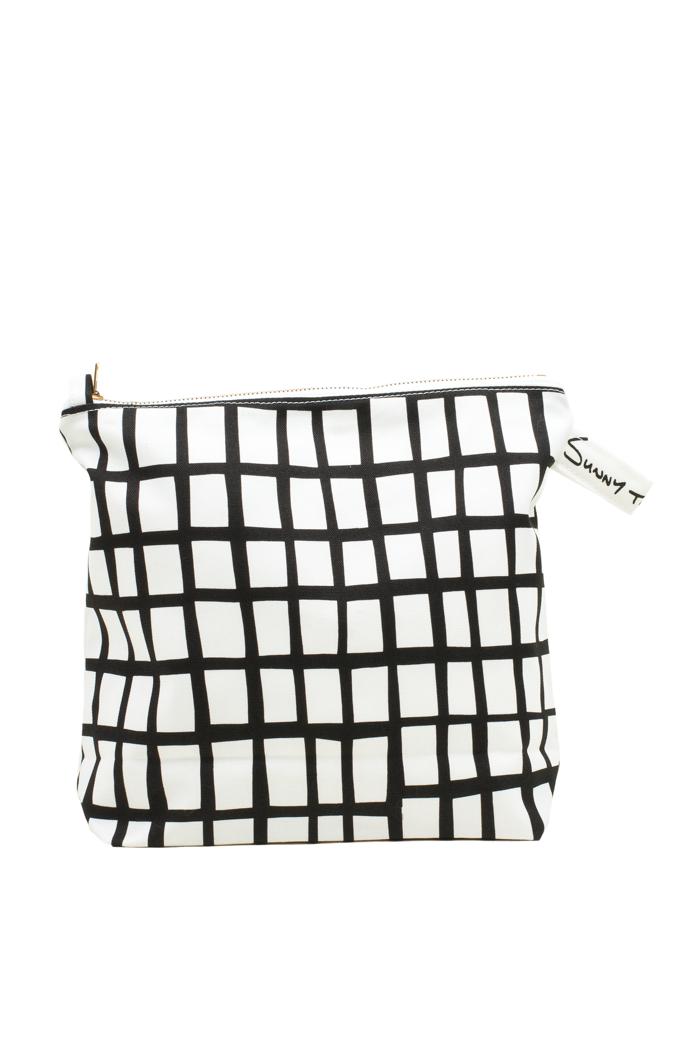cut-out-black-square-washbag