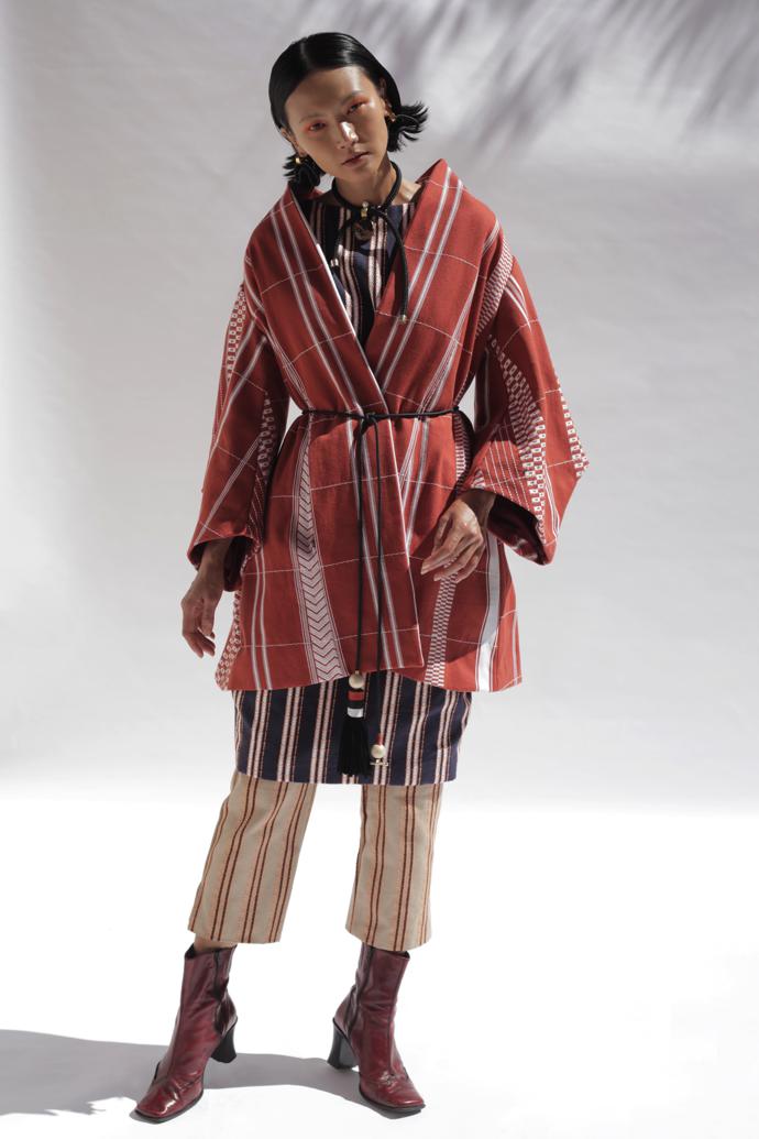 Hokusai earrings. Maribana neckpiece. Yorishiro