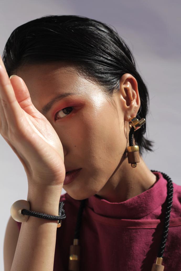 Pagoda neckpiece. Enso pearl cuff. Komi earrings