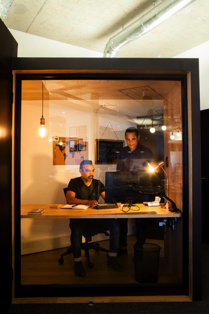 Brothers Quinton and Ricardo Abrahams in one of the booths: an example of their e ective yet beautiful use of a small space.