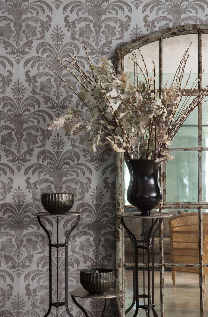 Lizzo_Legend_Colonial grey 22300