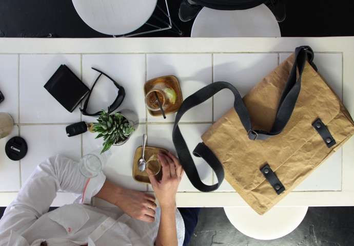 Wren_Natural Paper & Cotton Messenger Bag 820KB