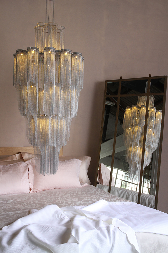 Bedding – The Hall Collection. Mirror – The Gatehouse at Mavromac.