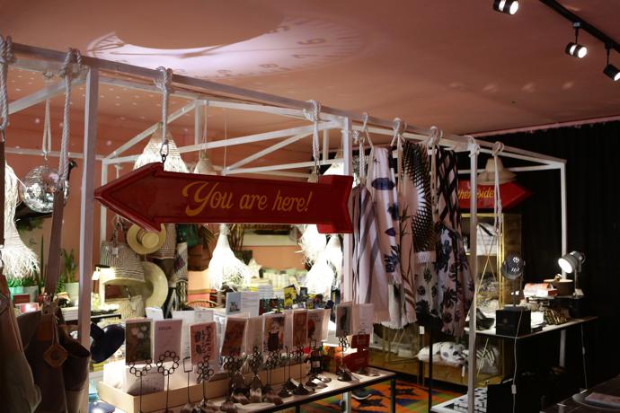 the light side now showing11