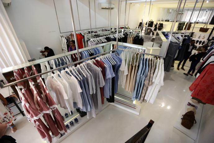 the light side now showing8