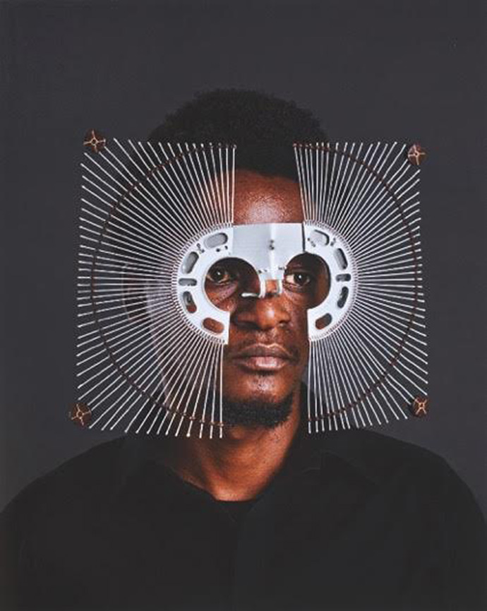 Cyrus Kabiru – Kwa Kubadilishana Utamaduni, Macho Nne