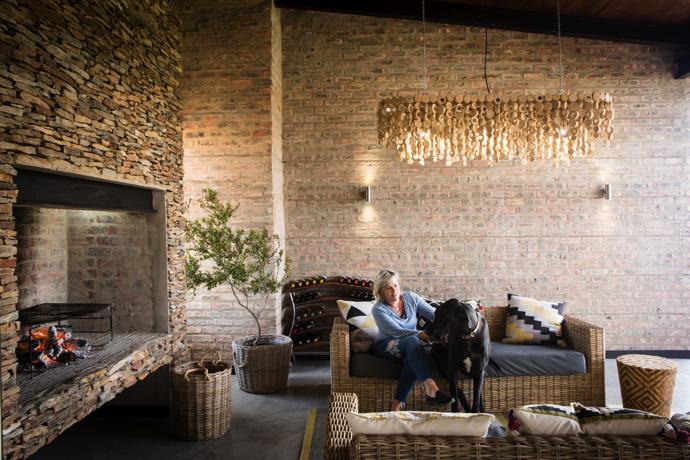 Judith and Mojo in the living area.