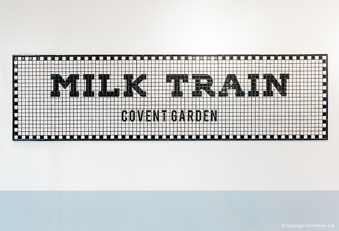 milk_train_interior_formroom (2)