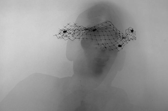 Michael Meyersfeld – Veiled