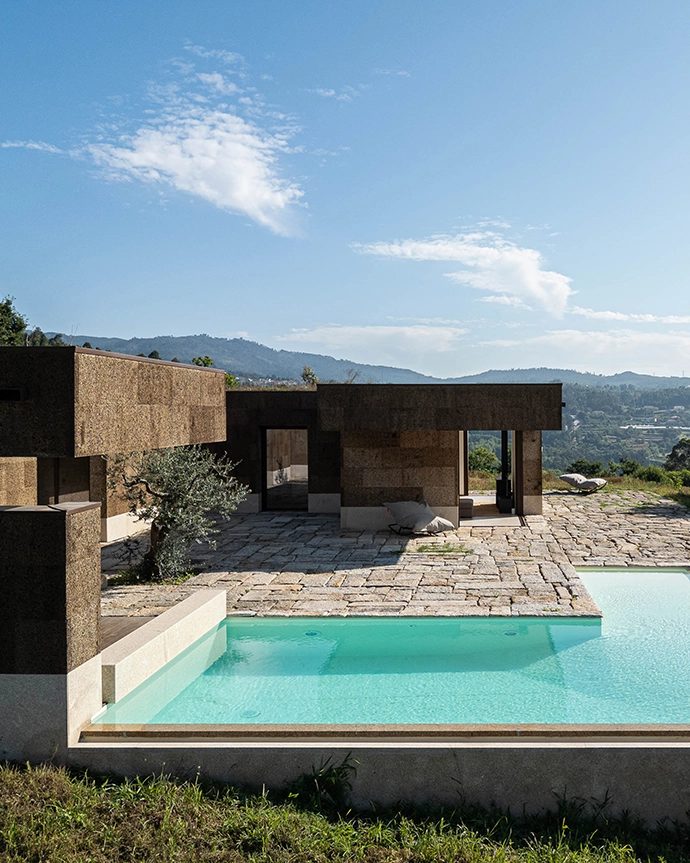 Casa da Levada by Tsou Arquitectos