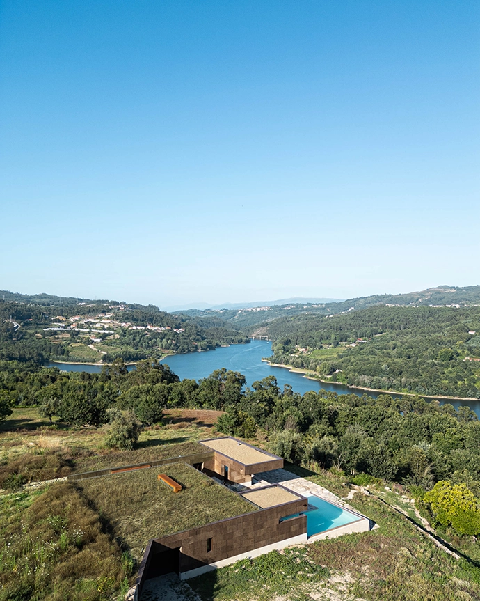 Casa da Levada by Tsou Arquitectos