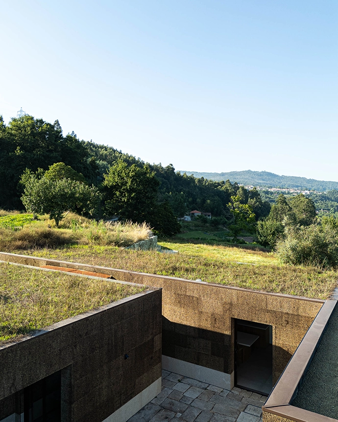 Casa da Levada by Tsou Arquitectos