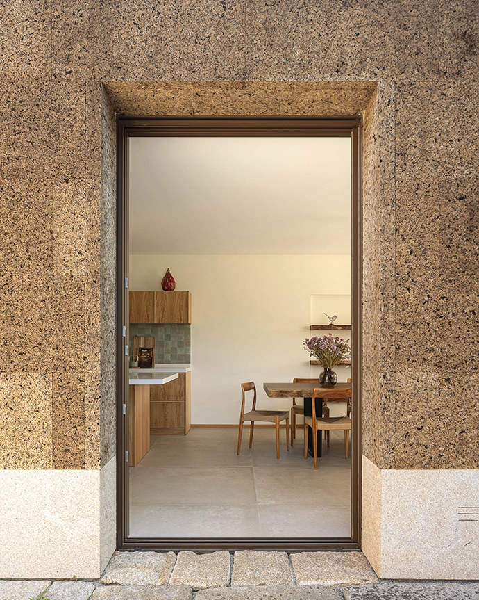 Casa da Levada by Tsou Arquitectos