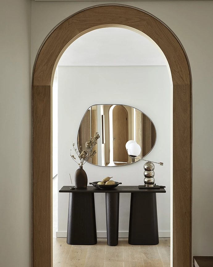 Atlas Apartment by Weylandtstudio