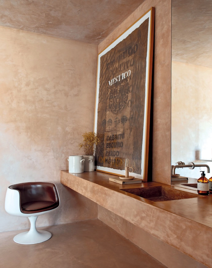 Mirrors were cut to incorporate Italian tapware by QuadroDesign.