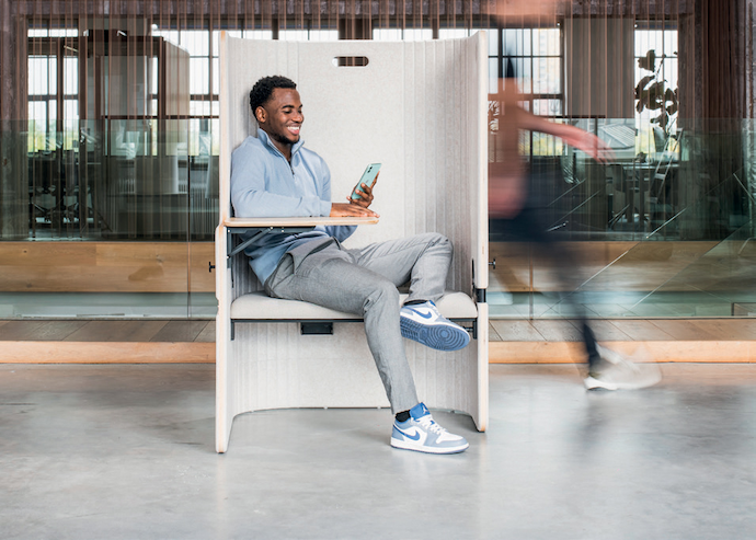 MONO is a study pod designed by Dutch creatives Philip Bogaerts and René Vullings for modern spaces that need flexibility without sacrificing style. Sleek and foldable, it sets up in minutes to create a focused corner for work or study. Made from recycled PET felt, MONO also dampens sound with its eco-conscious 
design. Available in Solo or Duo, it can stand alone or link up with others for a more tailored setup – ideal for homes, studios or space-savvy co-working hubs. 