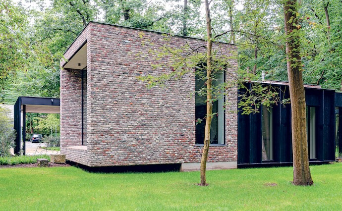 Belgian-Forest-Villa-4