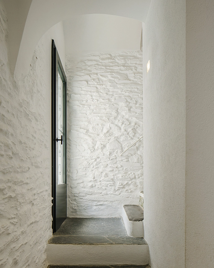 Fishermans-Cottage-in-Cadaqués-6