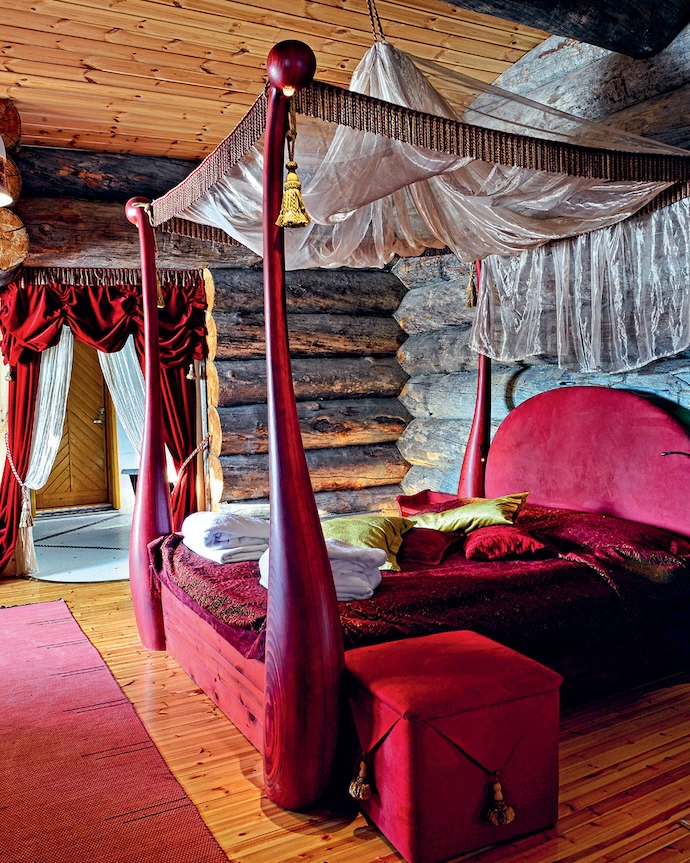 Taking cottagecore to Finnish extremes is this room at the Kakslauttanen Arctic Resort in Saariselkä.