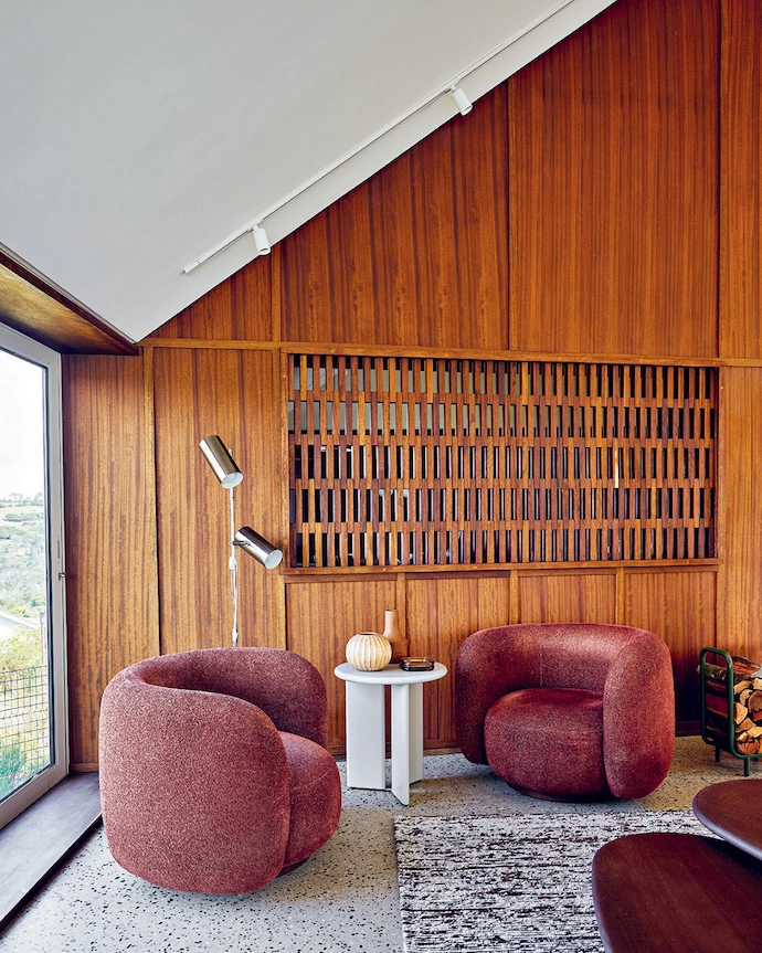 The tub chairs placed for conversation – or for enjoying the view – are also from Mezzanine.