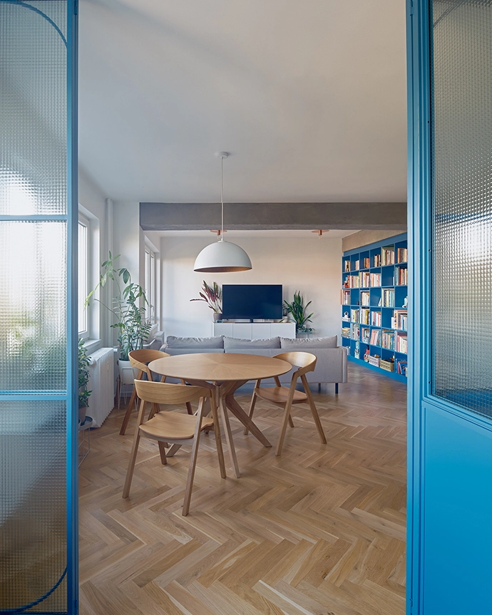 1950s-Prague-Apartment-8