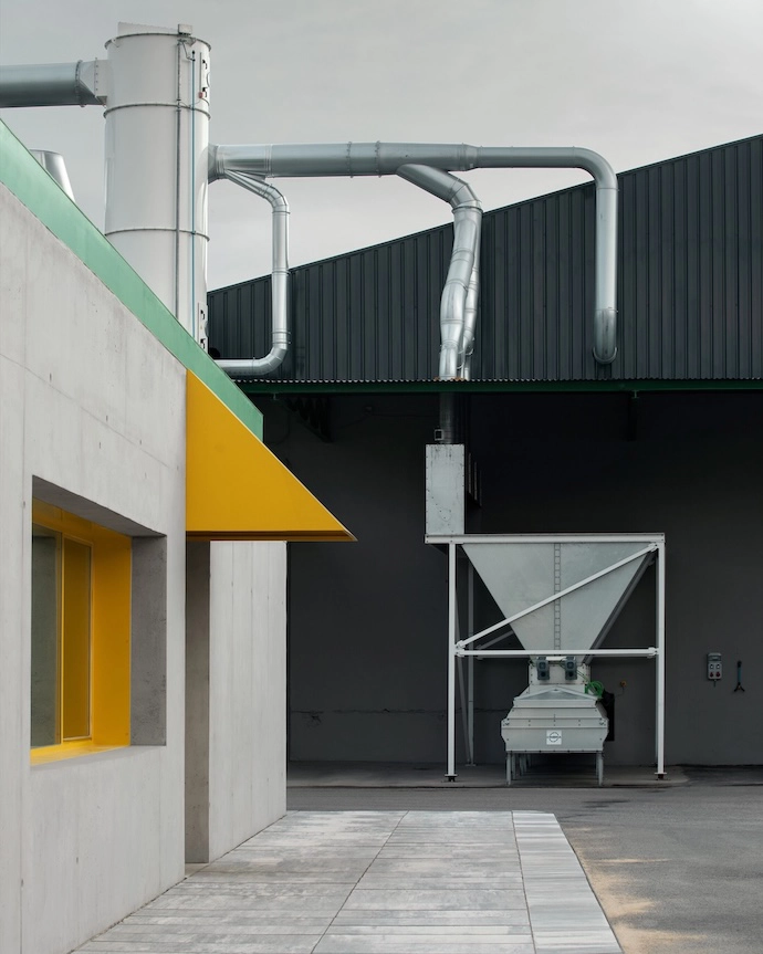 Agrosemillas-Offices-by-Impepinable-Studio-1