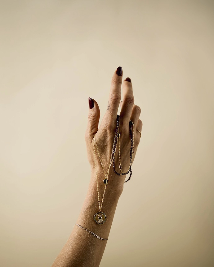 Black-Betty-Refresh-4