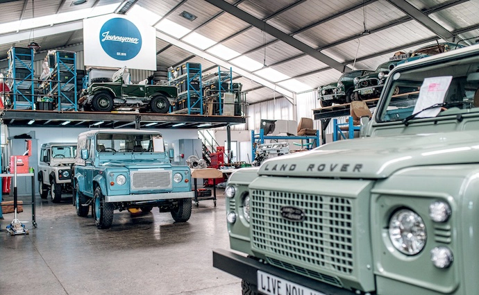 The Journeyman Works process follows seven steps and, each time a milestone is reached, the customer is invited to come see the progress and finalise decisions for the next stage.