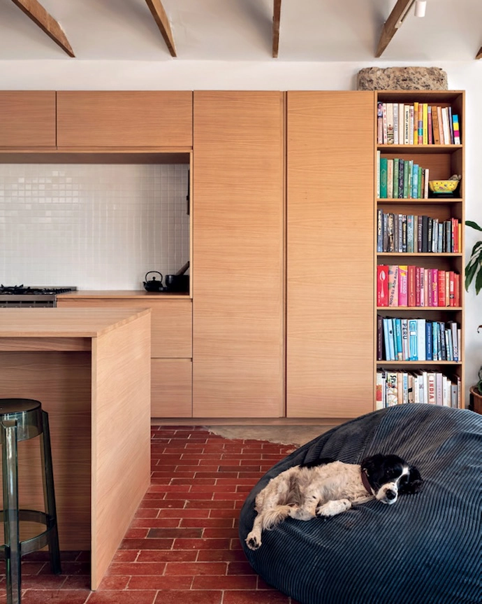 Hoop’s modular kitchen systems are crafted from precision flat-pack components.