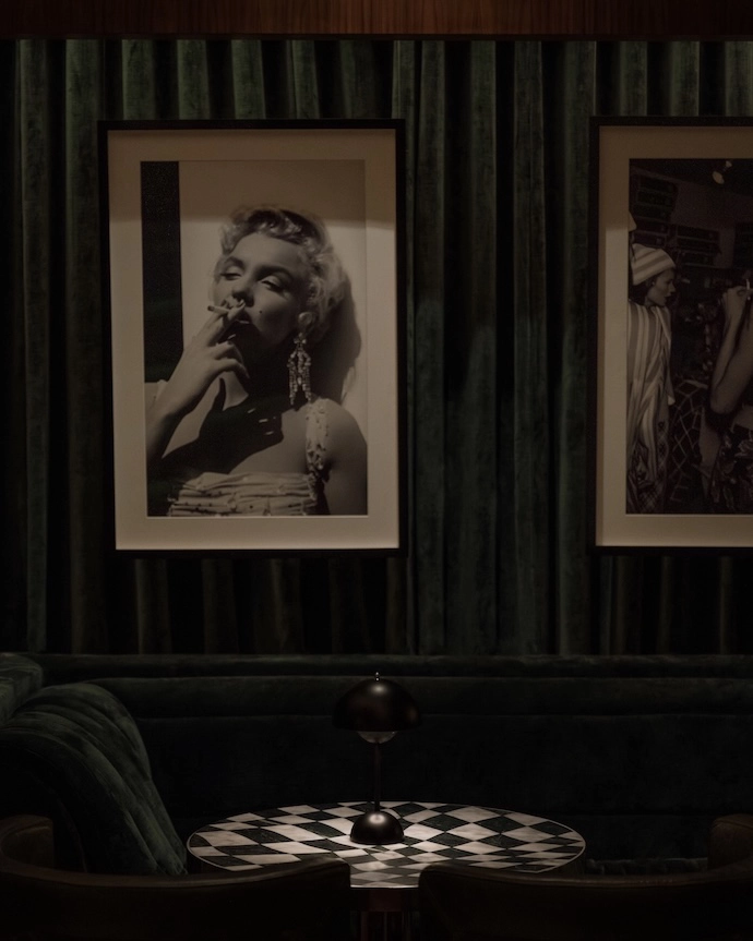 The-Room-by-Tristan-du-Plessis-12