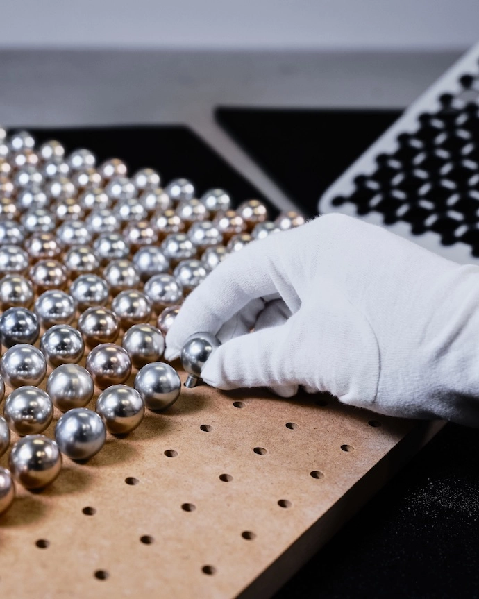 Beolab-90-Zenith-Edition-1