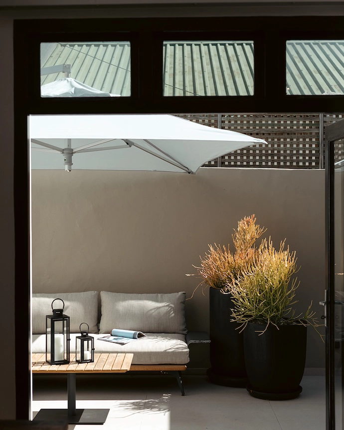 Urban-Surfer-Home-5