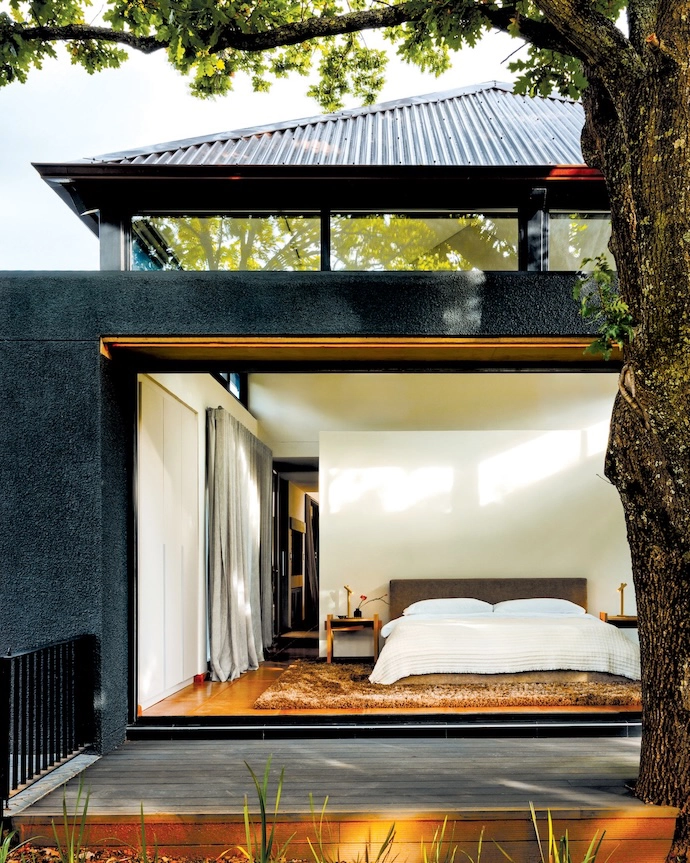 Texture, warmth, comfort and openness all add to the sense of freedom that imbues this getaway with its magical quality. and openness all add to the sense of freedom that imbues this getaway with its magical quality.