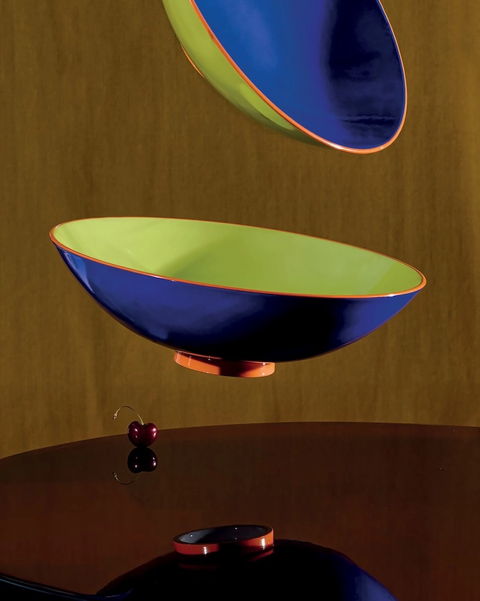 The KPM+ Gisbert Pöppler Löber bowls in Bleu and Vert.