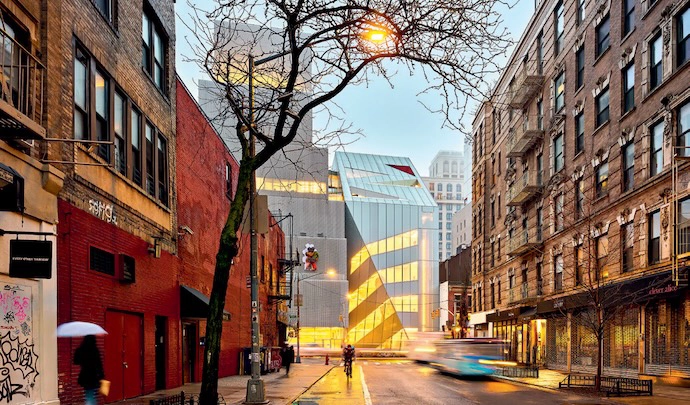 OMA’s extension to New Museum sits adjacent to SANAA’s 2007 building. In architectural dialogue with the original, the extension expands the relationship between indoors and out, oft en through triangular apertures.