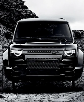 The Defender OCTA Black is the most powerful variant of Land Rover’s iconic SUV: it’s equipped with a BMW-sourced 4.4-litre twin-turbo V8, which produces 467kW and 750Nm.