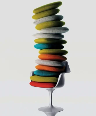 Tulip chair by Eero Saarinen.