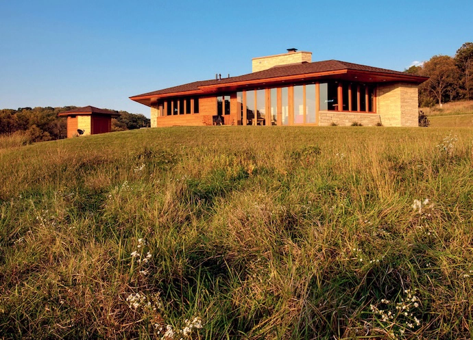 Exterior view of the Galena house by Kenneth Dahlin of Genesis Architecture.