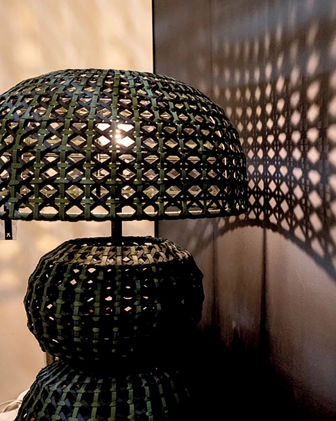 Synthetic materials are imitating natural fibres – this outdoor lamp is a great example.