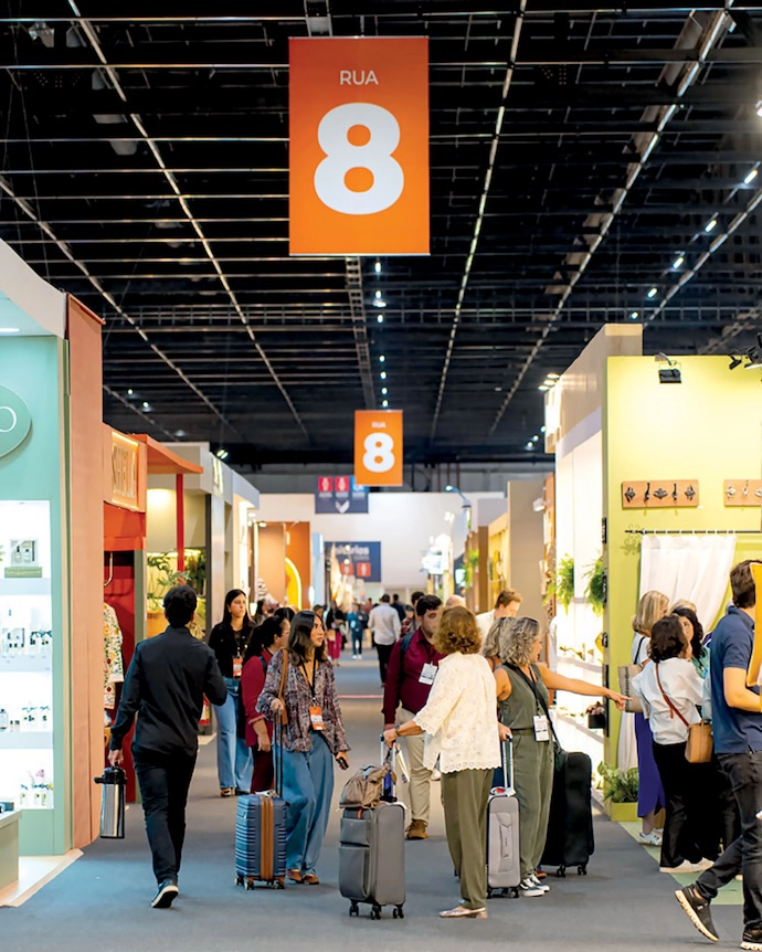 Textures, colours and scenes from São Paulo and the 2026 ABUP fair.