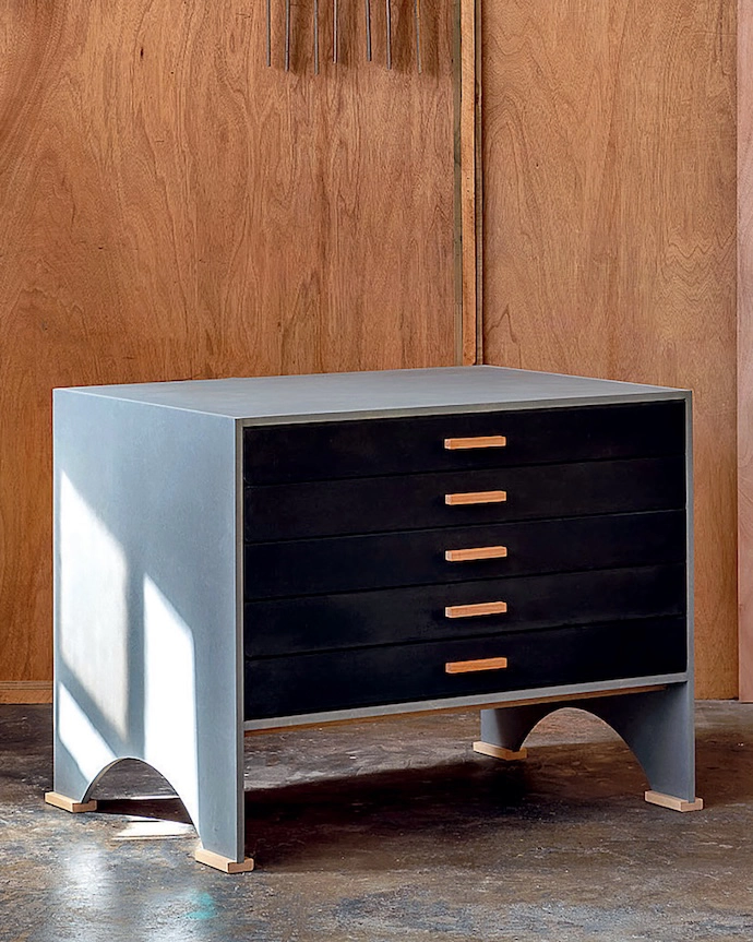 Duo-tone Print cabinet in Valchromat.