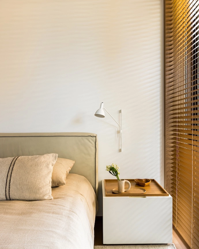 Brazilian-Seaside-Apartment-23