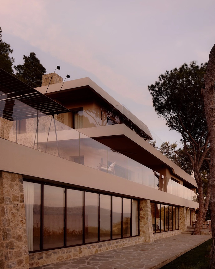 Tuscan-Coastal-Villa-12